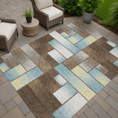 Machine Washable Indoor/Outdoor Chantille ACN2709 Geometric Rug