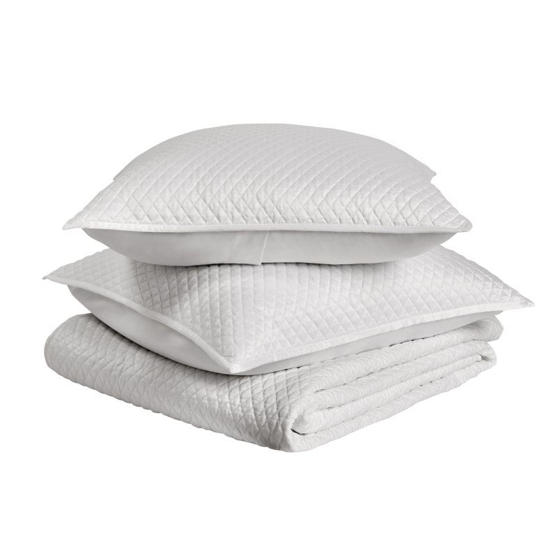 Winthrop Diamond Quilt, White, Queen Quilt