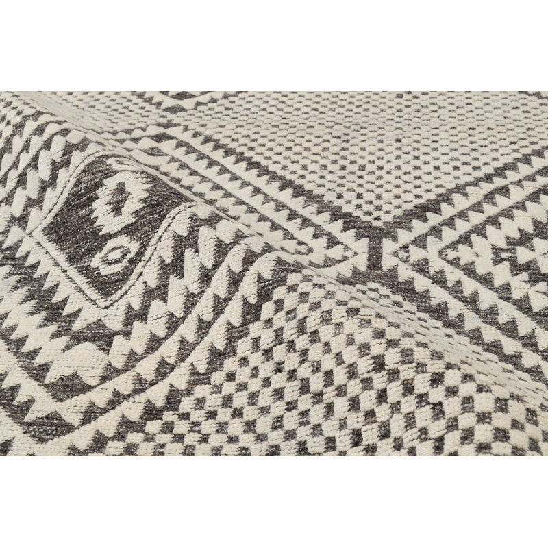 Mercia - Ecru , Rectangle 6' x 9'