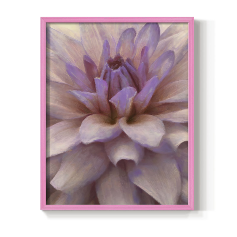 «Soft Flower Petals II», reproduction encadrée - bois massif, H 21 po x l 17 po, Rose