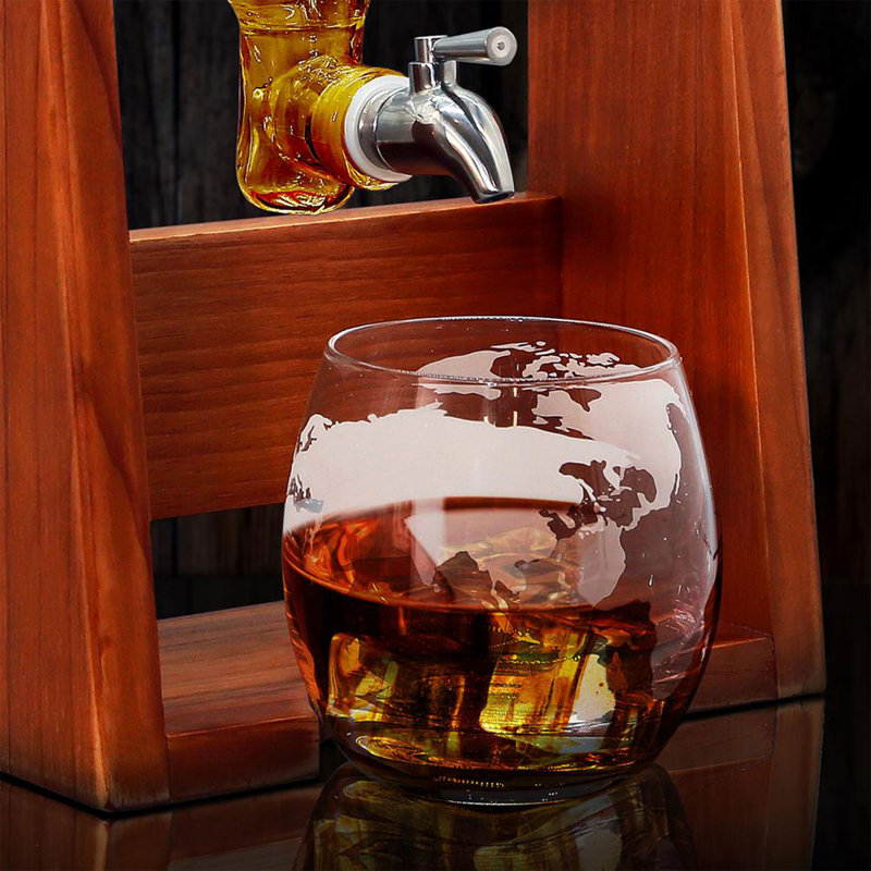 Whendy Glass 3 - Piece Whiskey Decanter Set Set