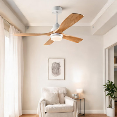 Ventilateur de plafond en bois massif de 52 pouces avec lumière DEL, télécommande et flux d'air saisonnier, blanc doux