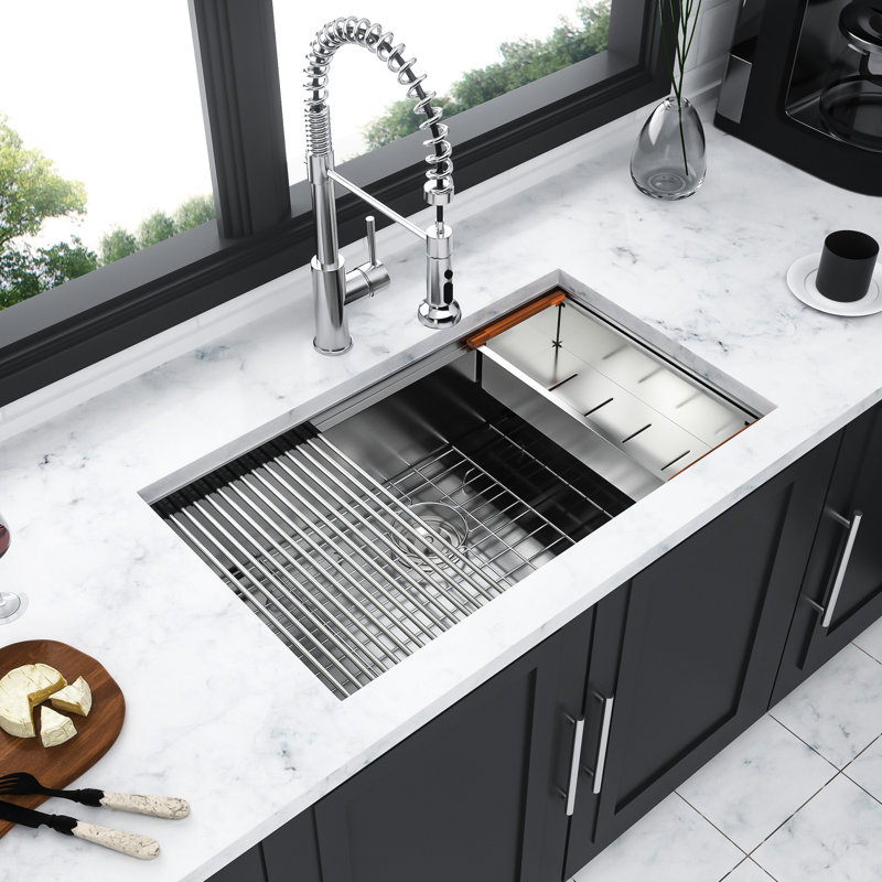 Évier de cuisine encastrable 30 po, acier inoxydable 304 de calibre 16, insonorisant avec patin en caoutchouc, et modes de basculement de poste de travail, revêtement de condensation, ensemble de drain