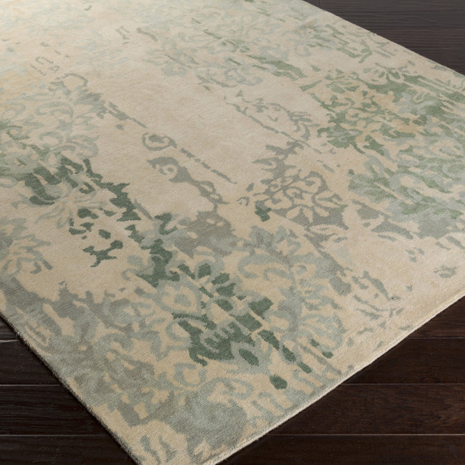 Urrutia Wool Floral Indoor Rug