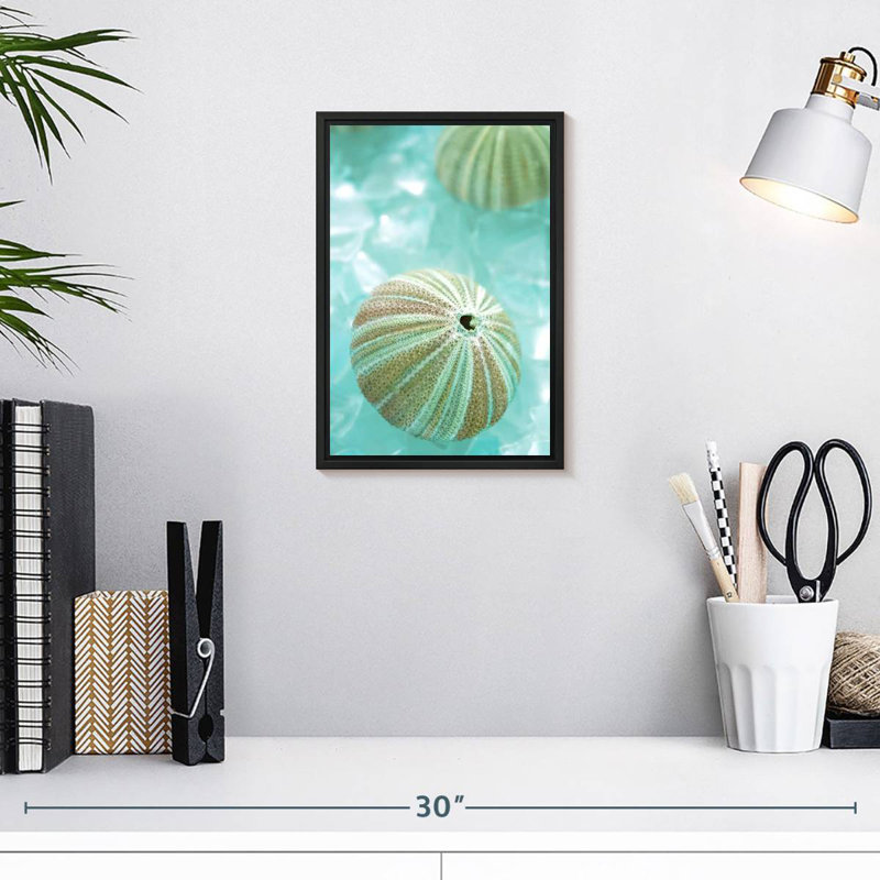 Verre de mer IV, 9 po x 13 po, Cadre flottant noir