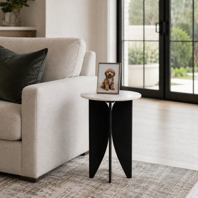 Table d'appoint contemporaine à dessus en pierre à piédestal pour couloirs et salon - Table de bout étroite pour décoration intérieure et vestibule - 24 po