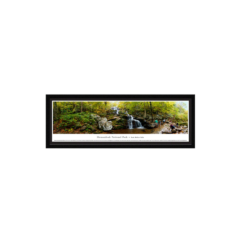 Impression panoramique du parc national de Shenandoah, chutes creuses sombres, H 15,5 po x l 42 po, Encadré