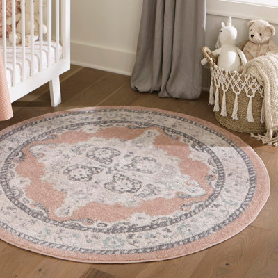Saira Oriental Indoor Rug