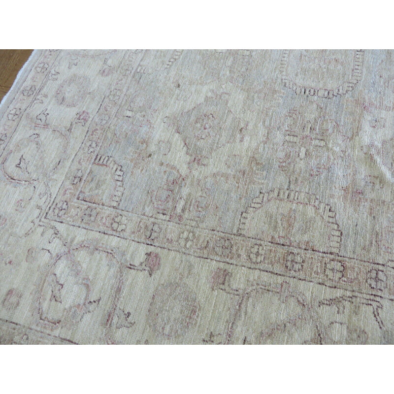 Aslıhan One-of-a-Kind 6'2" X 8'1" Wool Area Rug in Grey