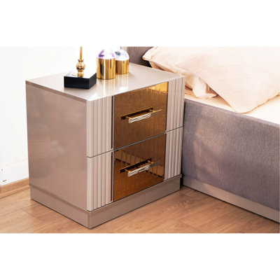 Table de chevet moderne en bois gris avec 2 tiroirs spacieux et rangement élégant 2