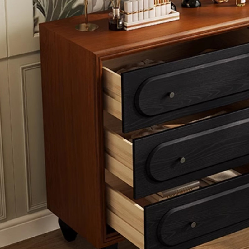 Exquisite Simple Solid Wood  Accent Chest.