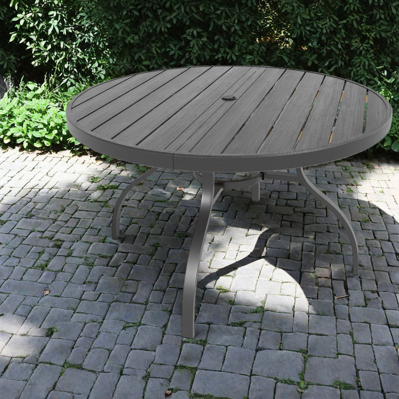 Table de patio durable, en faux bois, de conception moderne pour les repas en plein air