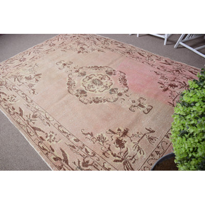 Tapis turc Oushak antique tissé à la main avec motif de médaillon distinctif pour un décor de salon éclectique