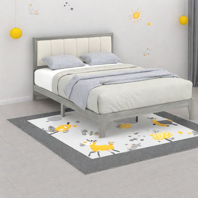 Lit plateforme durable avec lattes en bois, style moderne, essentiel pour la chambre à coucher