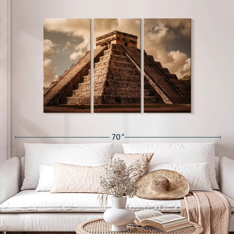 Pyramide Adella de Kukulcan, H 32 po x l 50 po