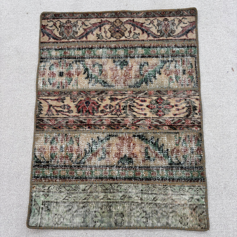 Tapis classique en laine beige 28 x 37 pouces