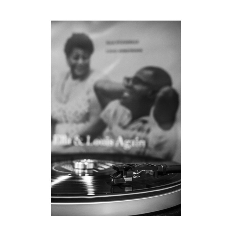 Vinyle sur toile, H 24 po x l 16 po x P 2 po