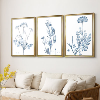 Antique Botanical in Blue IV - Toile tendue avec châssis sur mesure - 3 pièces