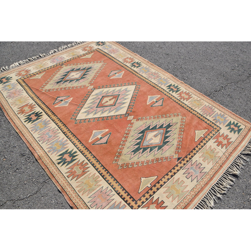 Tapis turc beige rétro - fait à la main pour la chambre de bébé ou le salon