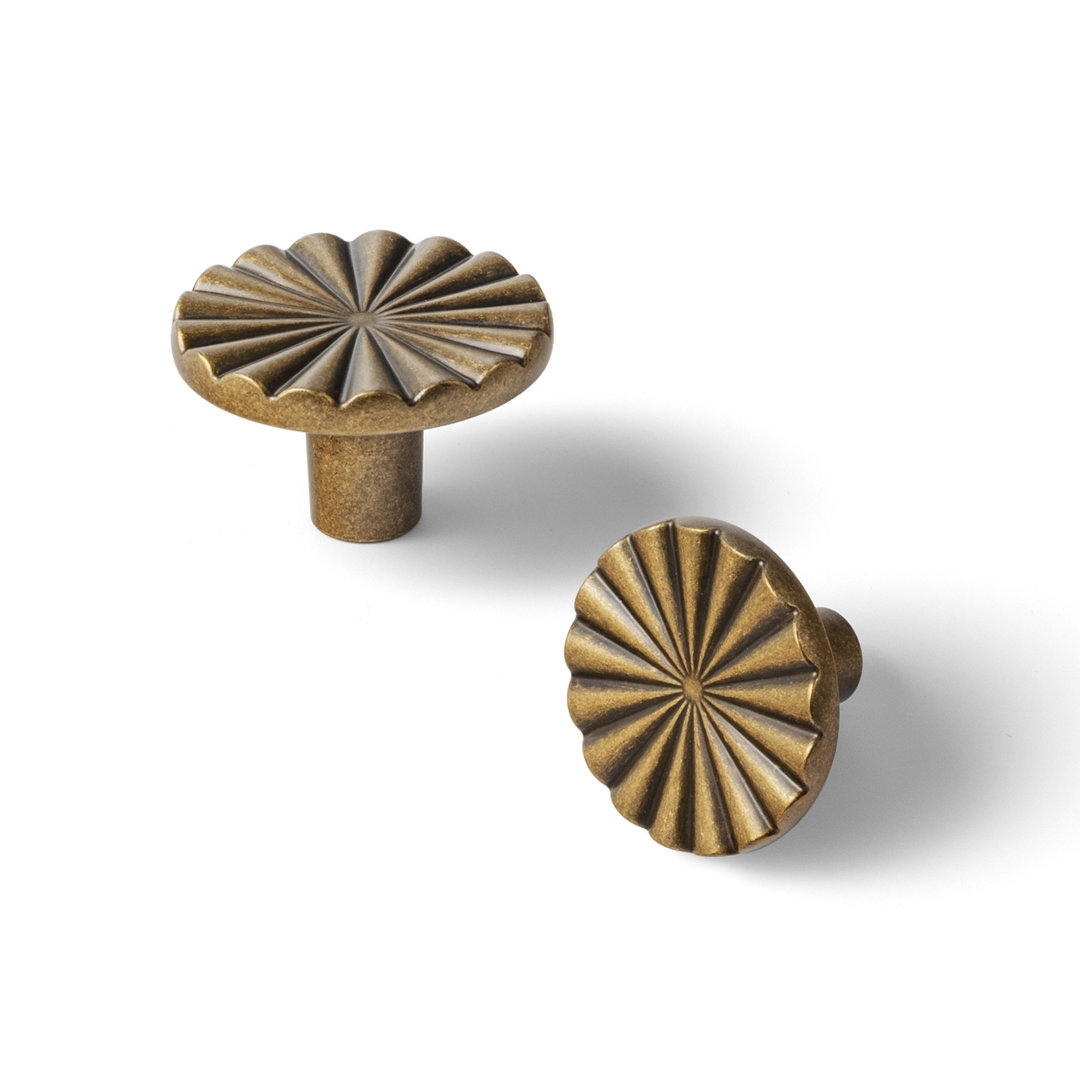 1.5" Diameter Novelty Flower Knob (Set of 6) MECANS 