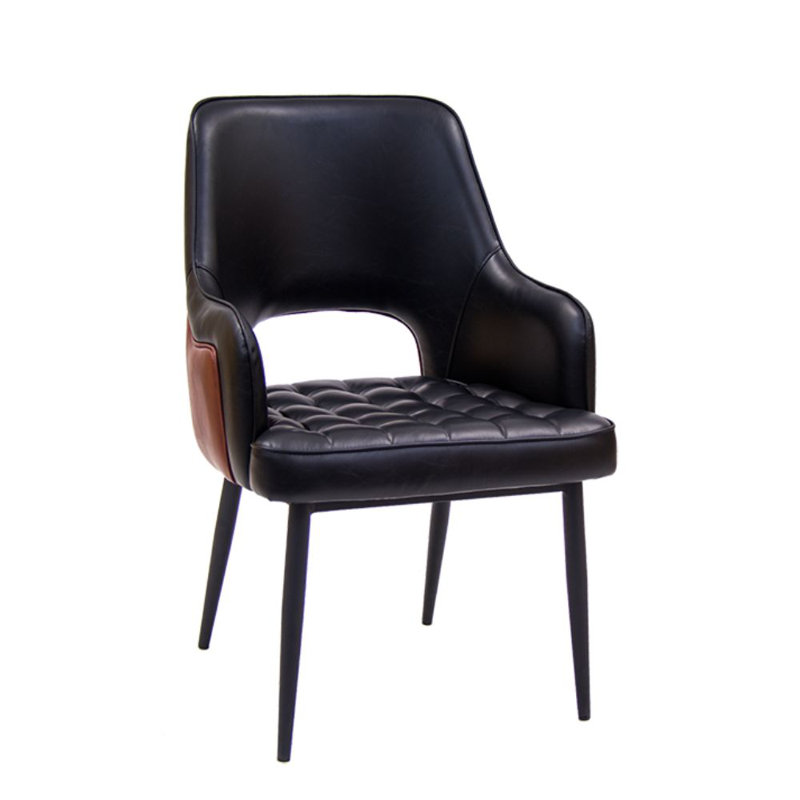 Fauteuil capitonné noir
