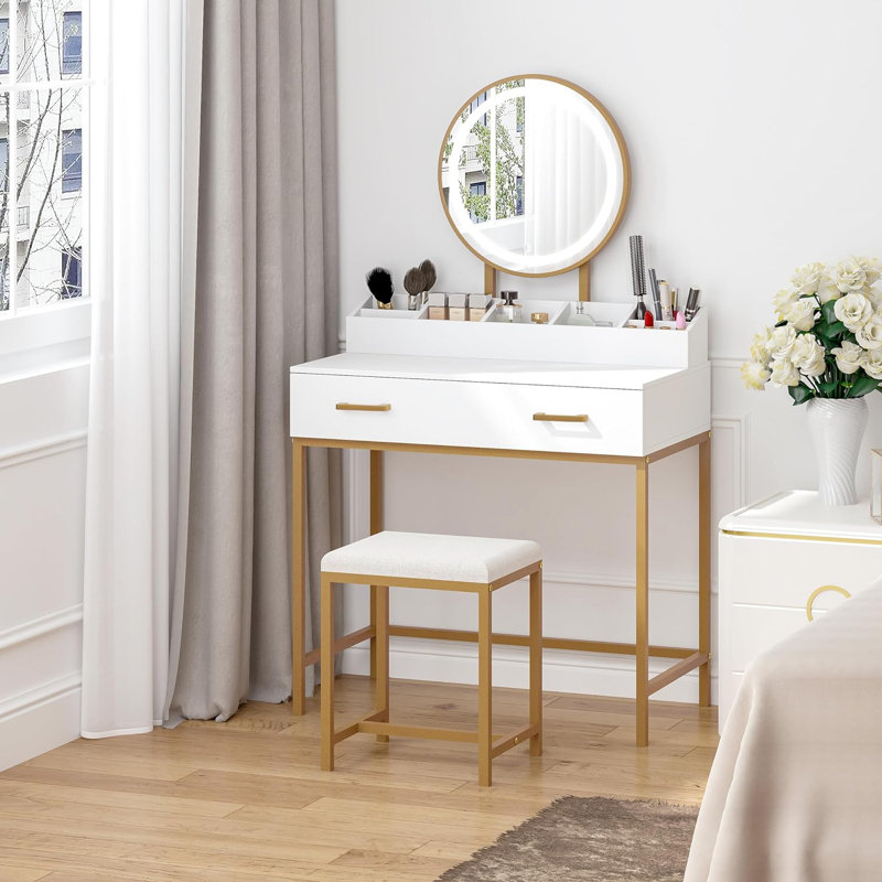Bureau de maquillage avec miroir et lumières