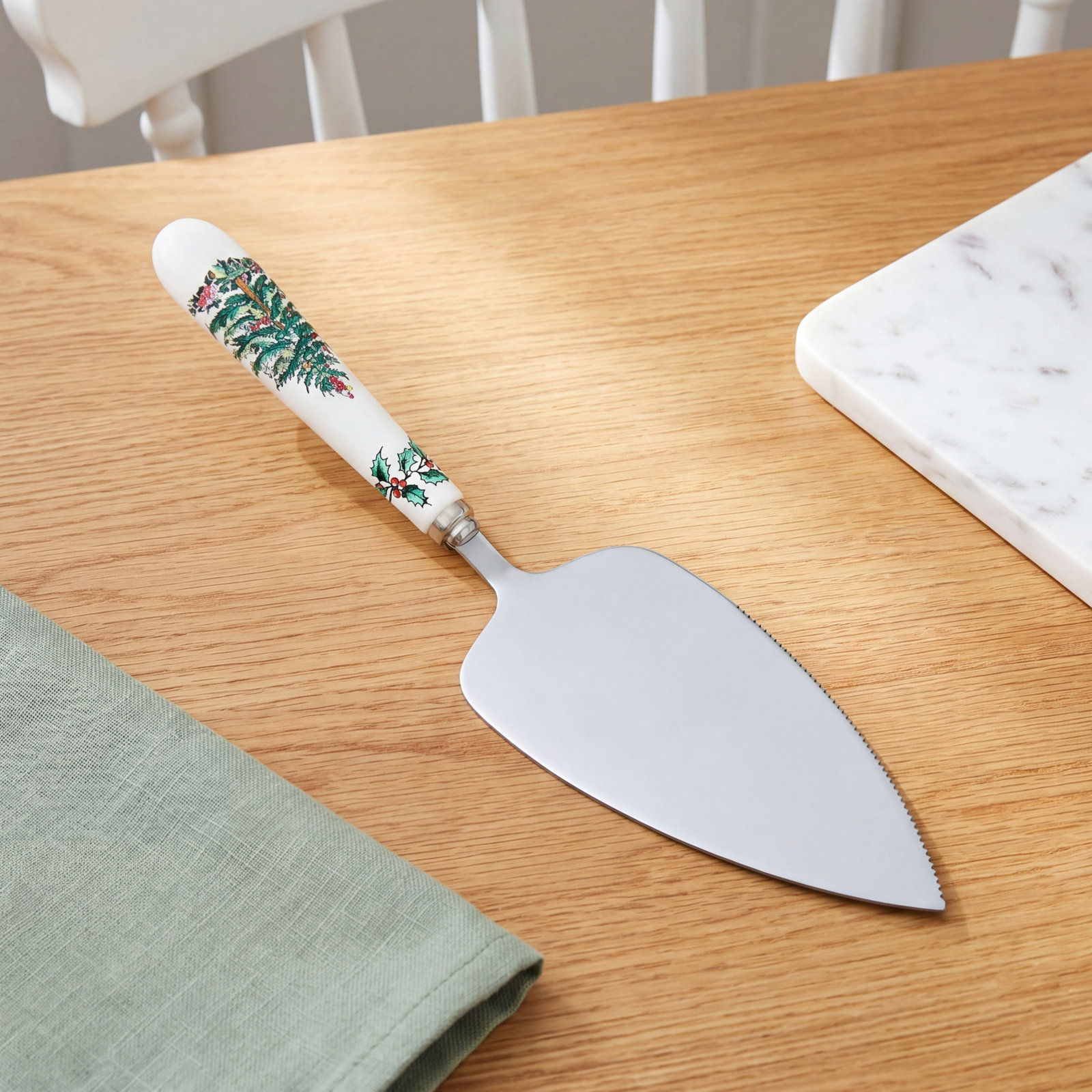 Christmas Tree Pastry Server