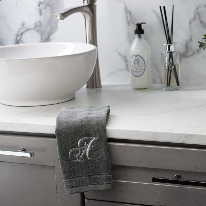 100% Cotton Fingertip Towel, B
