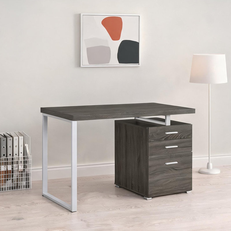 Bureau d'ordinateur 47,25 pouces avec trois tiroirs, gris neutre et argent, contemporain