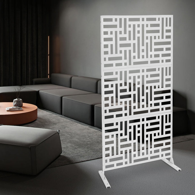 Free Standing Privacy Screen