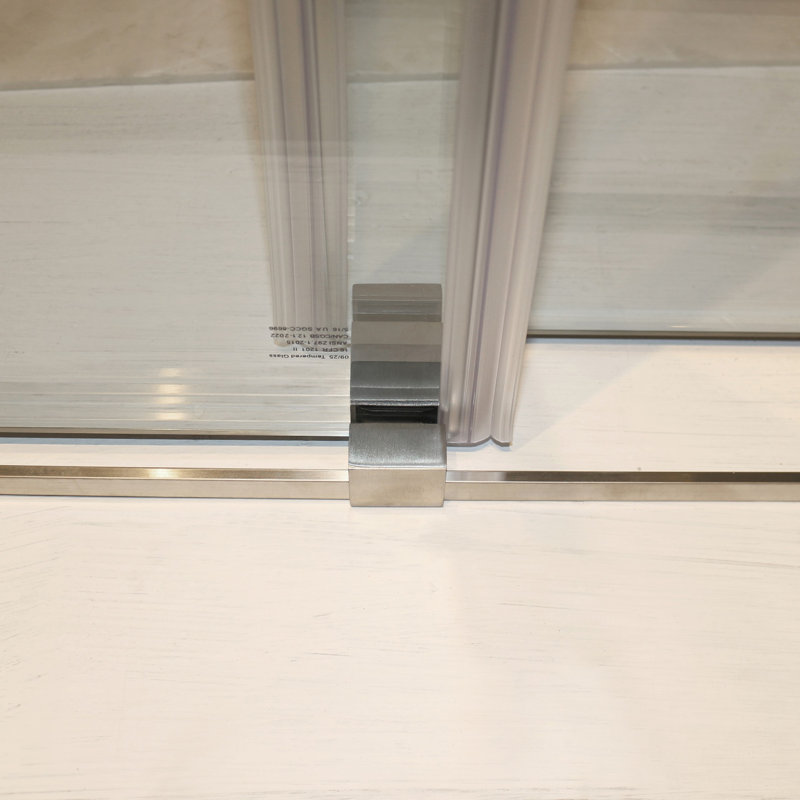 Porte de douche coulissante double sans cadre l 55 à 59 po x H 72 po, nickel brossé, verre trempé transparent de 8 mm, revêtement Nano facile à nettoyer | Idée de cadeau
