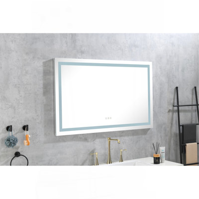 Miroir de salle de bain simple sans cadre à DEL en cristal poli avec miroir à 3 lumières de couleur pour mur de salle de bain