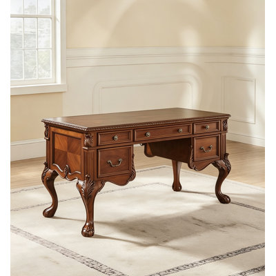 Bureau de direction traditionnel en bois massif avec pieds sculptés en cabriole