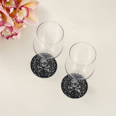 Sous-verres ronds en cuir végétalien noir Crossbones