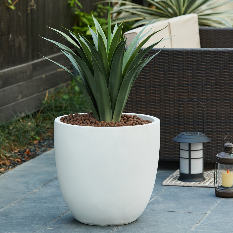 Acushnet 13.7" Dia White Planter, Outdoor Planter with Drainage Hole, White, 12.2" H x 13.7" W x 13.7" D