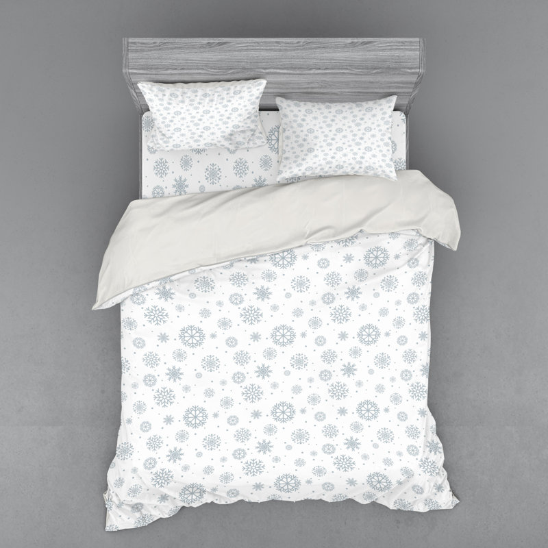Traditional Polyester Duvet Cover, Queen Duvet Cover + 3 Additional Pieces