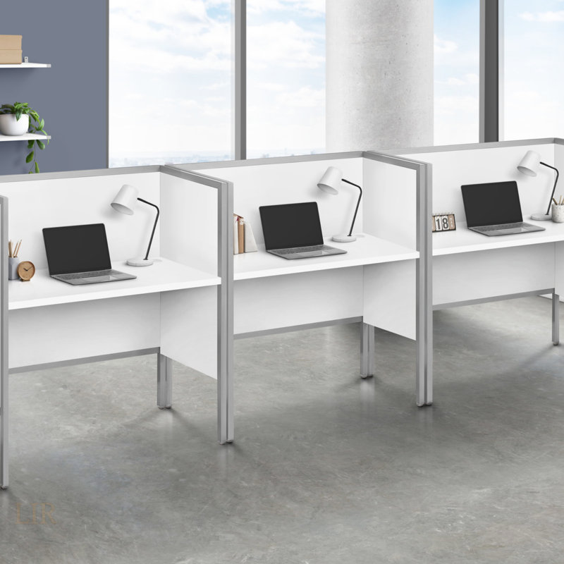 Armoire de bureau moderne de 48 pouces avec bureau de qualité commerciale, stratifié blanc et structure en métal argenté pour les espaces de travail contemporains