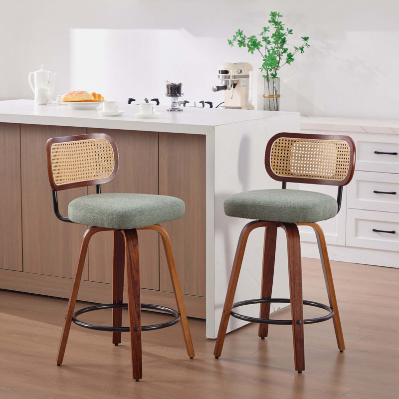 Ensemble de 2 tabourets de bar à hauteur de comptoir de 26 pouces, dossier en rotin de canne, siège rembourré en lin, conception pivotante