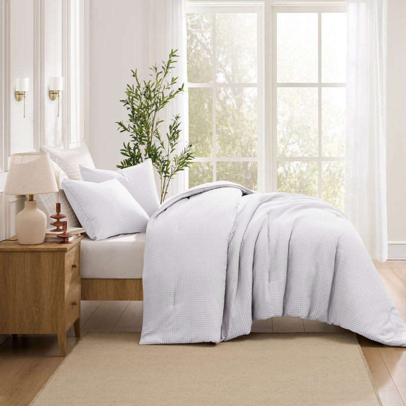 Ensemble d'édredon 3 pièces Kathy Ireland Waffle, Édredon pour grand lit + 2 taies décoratives pou, Blanc