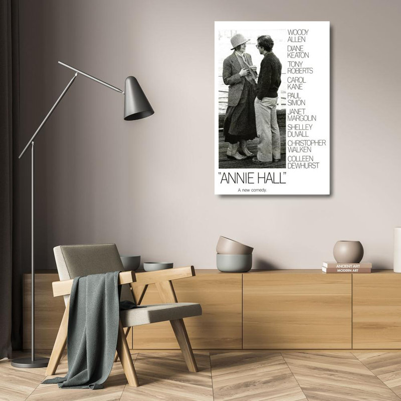Annie Hall, H 24 po x l 16 po