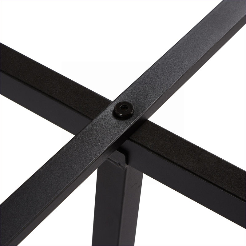 Lit plateforme en métal noir de jais avec lumières DEL, tête et pied de lit en bois, aucun sommier nécessaire pour la chambre à coucher