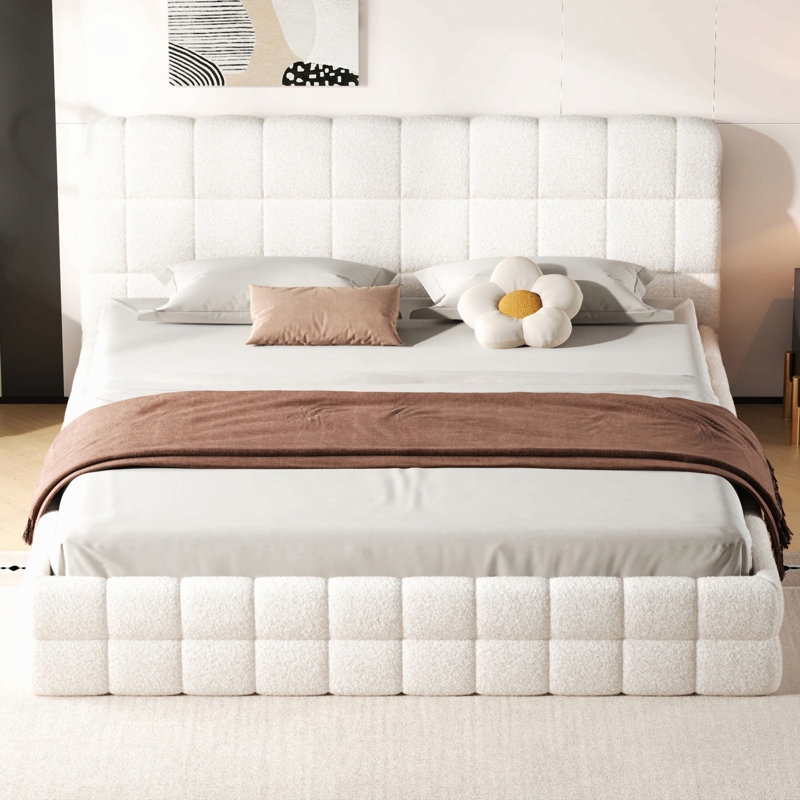 Très grand lit plateforme tapissier, White