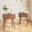 Ensemble de 2 tables de chevet modernes avec portes cannelées, tables d'appoint en noyer, tables de chevet élégantes pour chambre à coucher