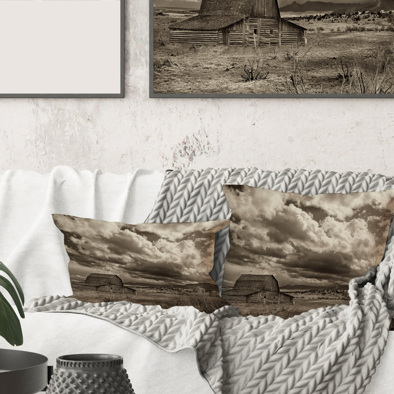 Rectangle, après la pluie dans la prairie - Coussin décoratif à imprimé traditionnel