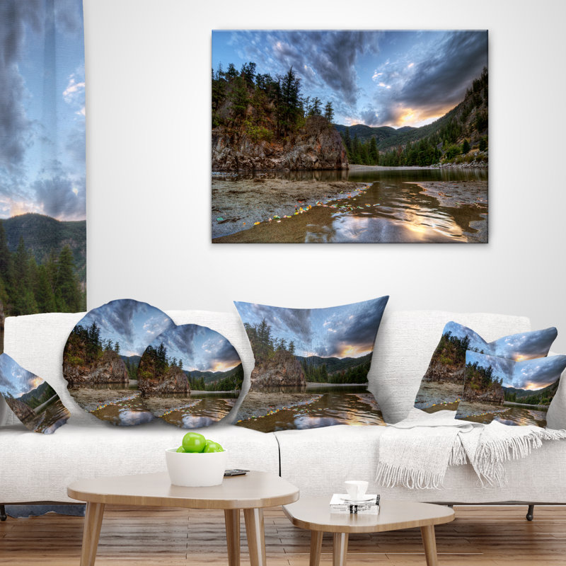 Coussin paysage paisible à Mountain Creek, 16 po x 1 po, Coussin décoratif