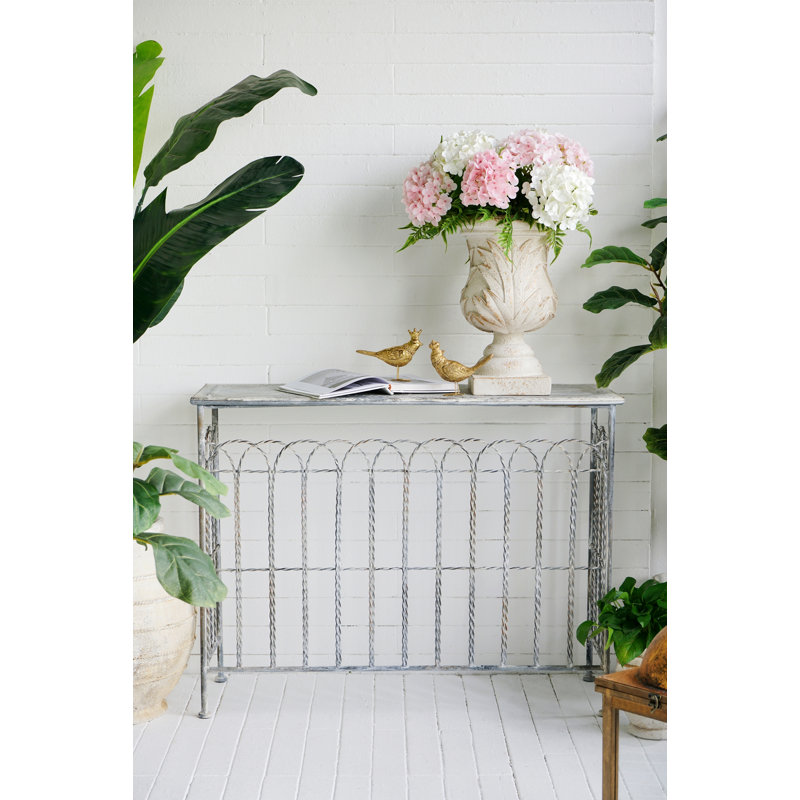 Console, table d'appoint pour le salon