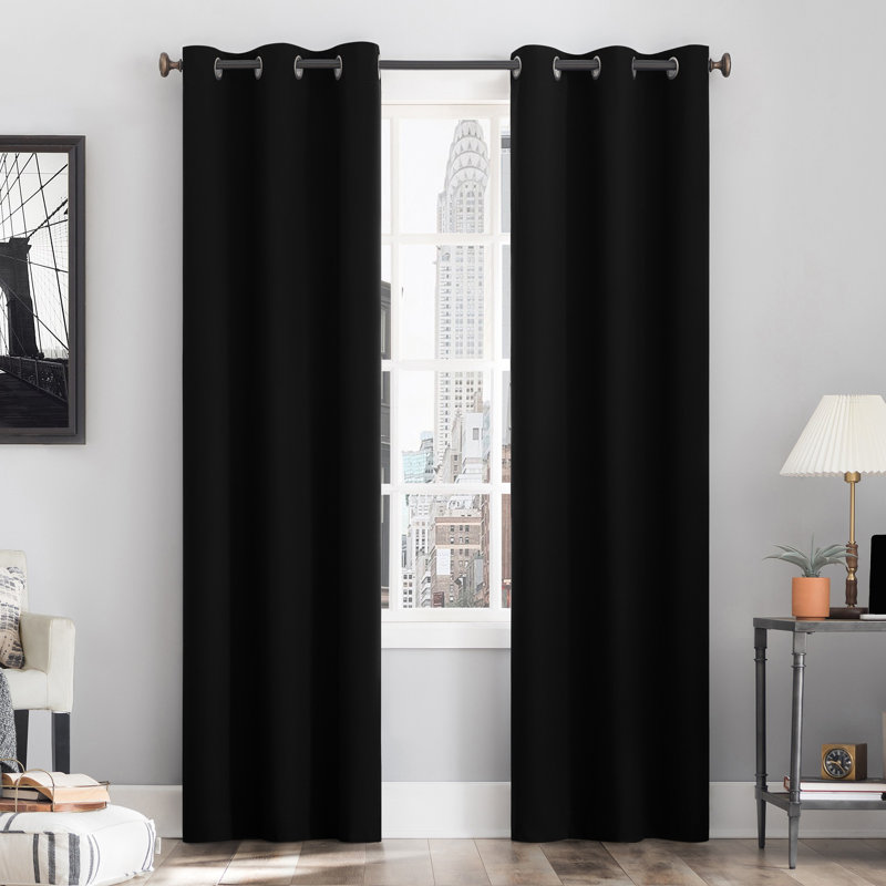 Panneau de rideau occultant 100% thermique avec œillets - Basics by Wayfair ™, L 40 po x L 96 po, Noir