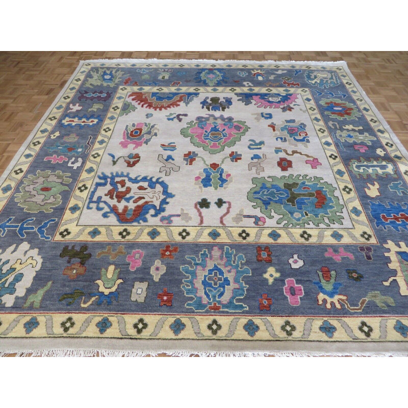 Tapis beige unique de 10 pi