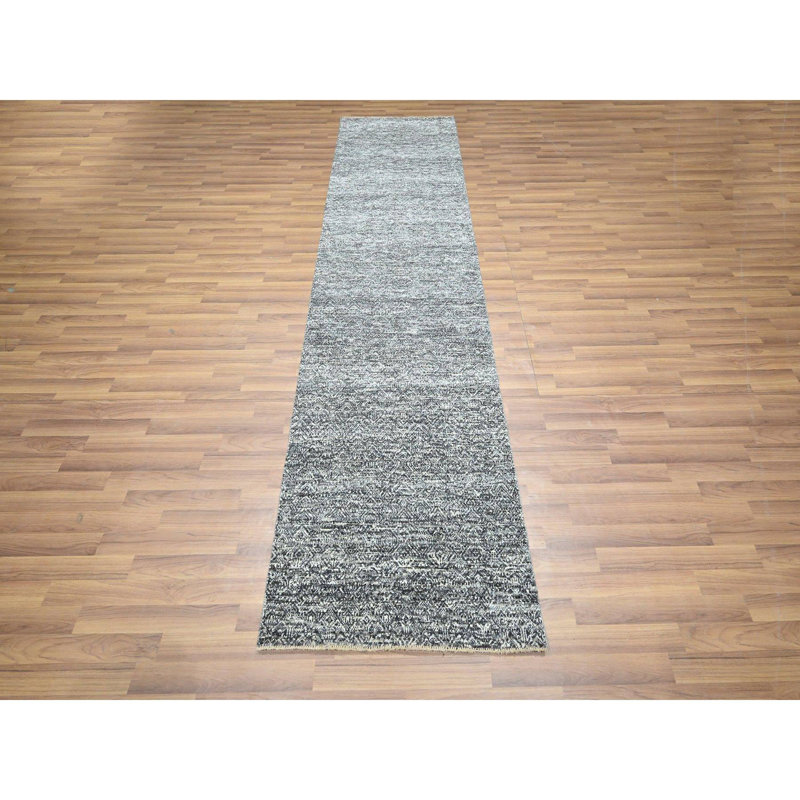 Tapis de couloir gris en laine douce noué à la main 2 pi 7 po x 9 pi 10 po E6F23E2CE48F44CEBB6309BA5D603B58