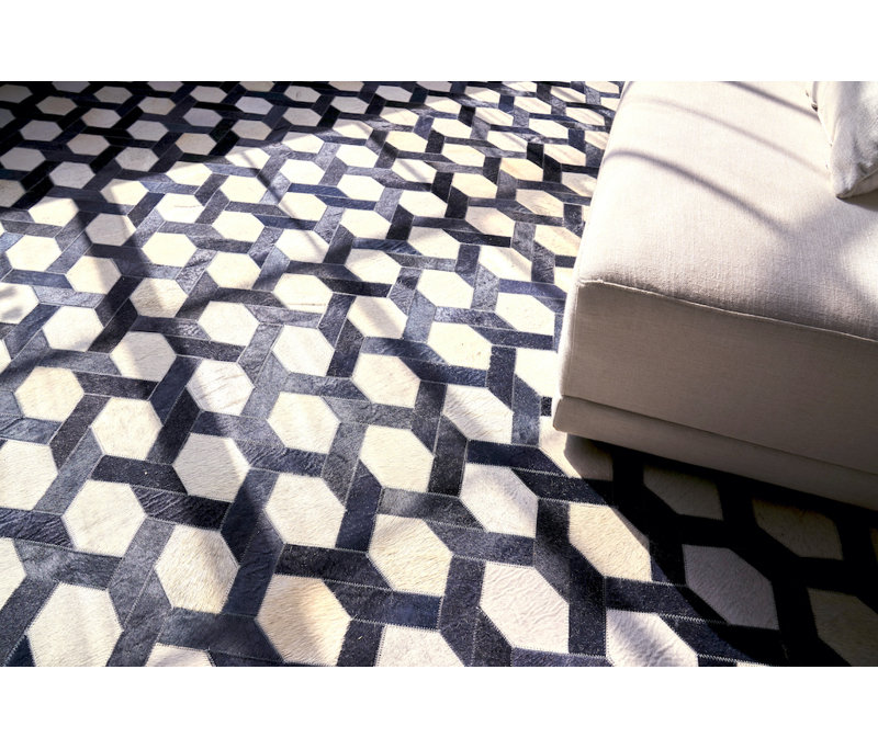 Natural Hide Cowhide Geometric Area Rug, Rectangle 5' x 8'